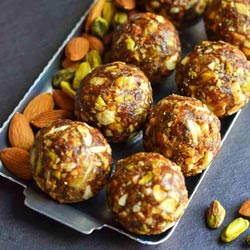 No Sugar Dry Fruits Laddu