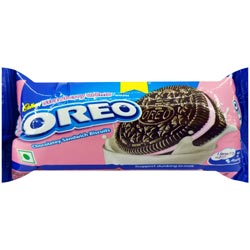Cadbury Oreo Strawberry Creme Chocolatey Sandwich Biscuits-43.75gm Pouch
