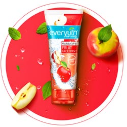 Everyuth Naturals Moisturizing Fruit Face Wash,Paraban Free-50gm Tube