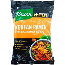 Knorr K-POT Korean Ramen Spicy Jjajangmyeon Veg Meal with Chunkey Veggies-110g