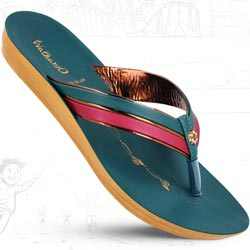 Walkaroo Girl Kids Daily Wear Slippers with Flat Heels-Art No:WL7206/Green