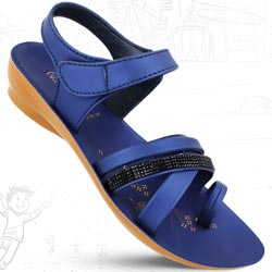 Walkaroo Girl Kids Trendy Back Belt Sandals-Art No:BX2958/NAVY BLUE
