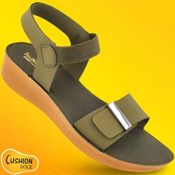Walkaroo Girls Soft Cushion Back Belt Sandals-Art WLR77012/OLIVE Color